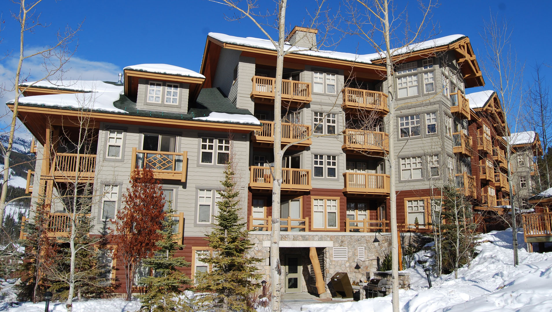 Taynton Lodge | Panorama Mountain Resort