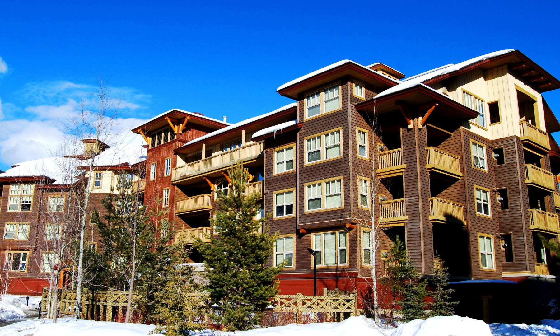 Summit Lodge | Panorama Mountain Resort